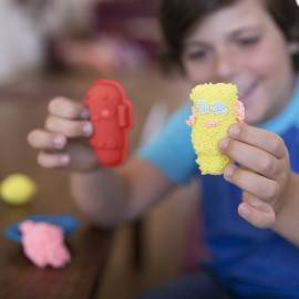 SPUMĂ DE MODELAT - ROBOȚEI